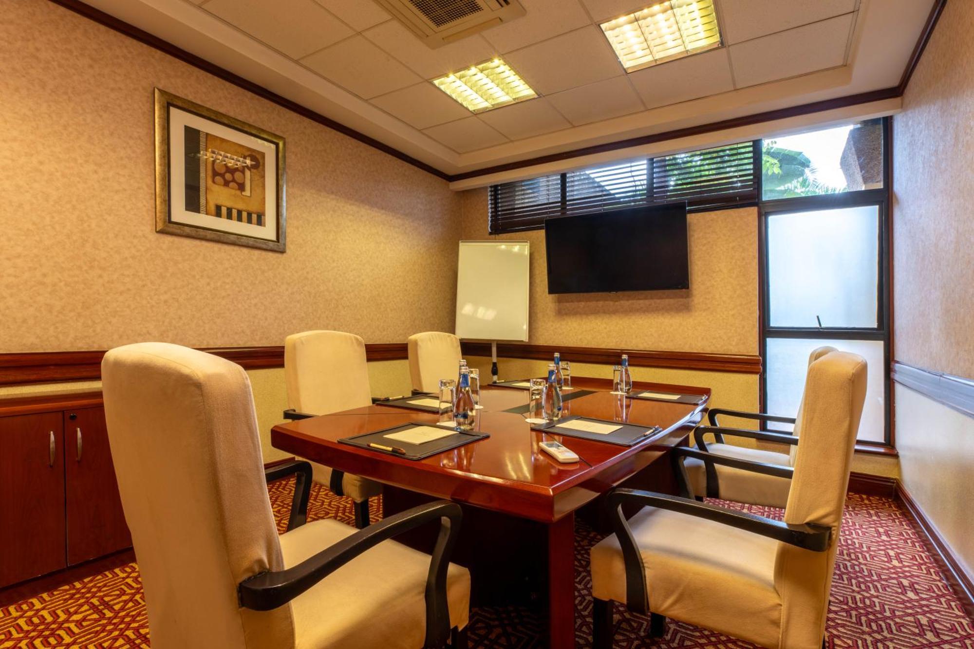 Kigali Serena Hotel Eksteriør billede